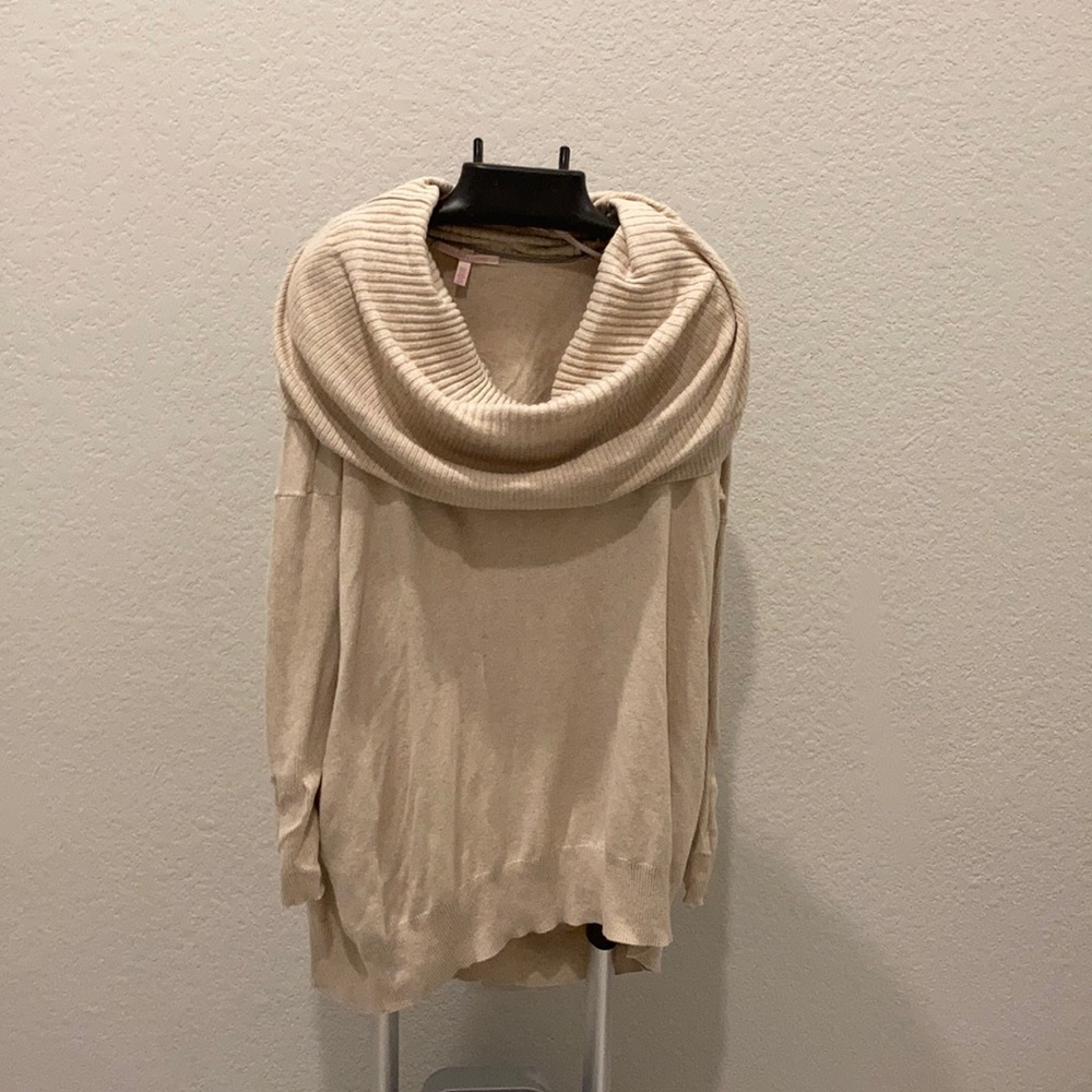 Victoria Secret Sweater: Multiwear Options